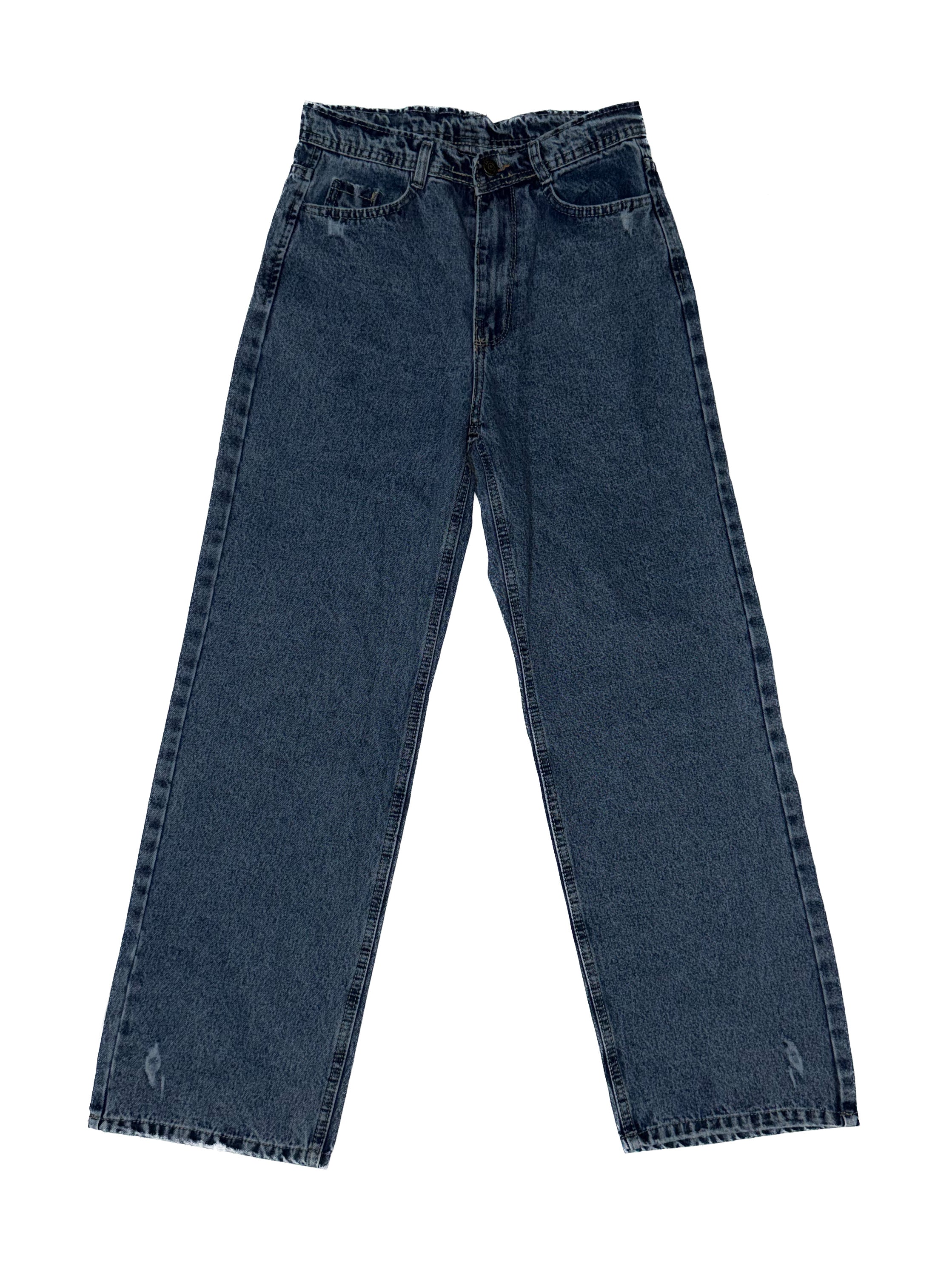 women fit jeans straight leg with embroidery Amare logo on the pocket