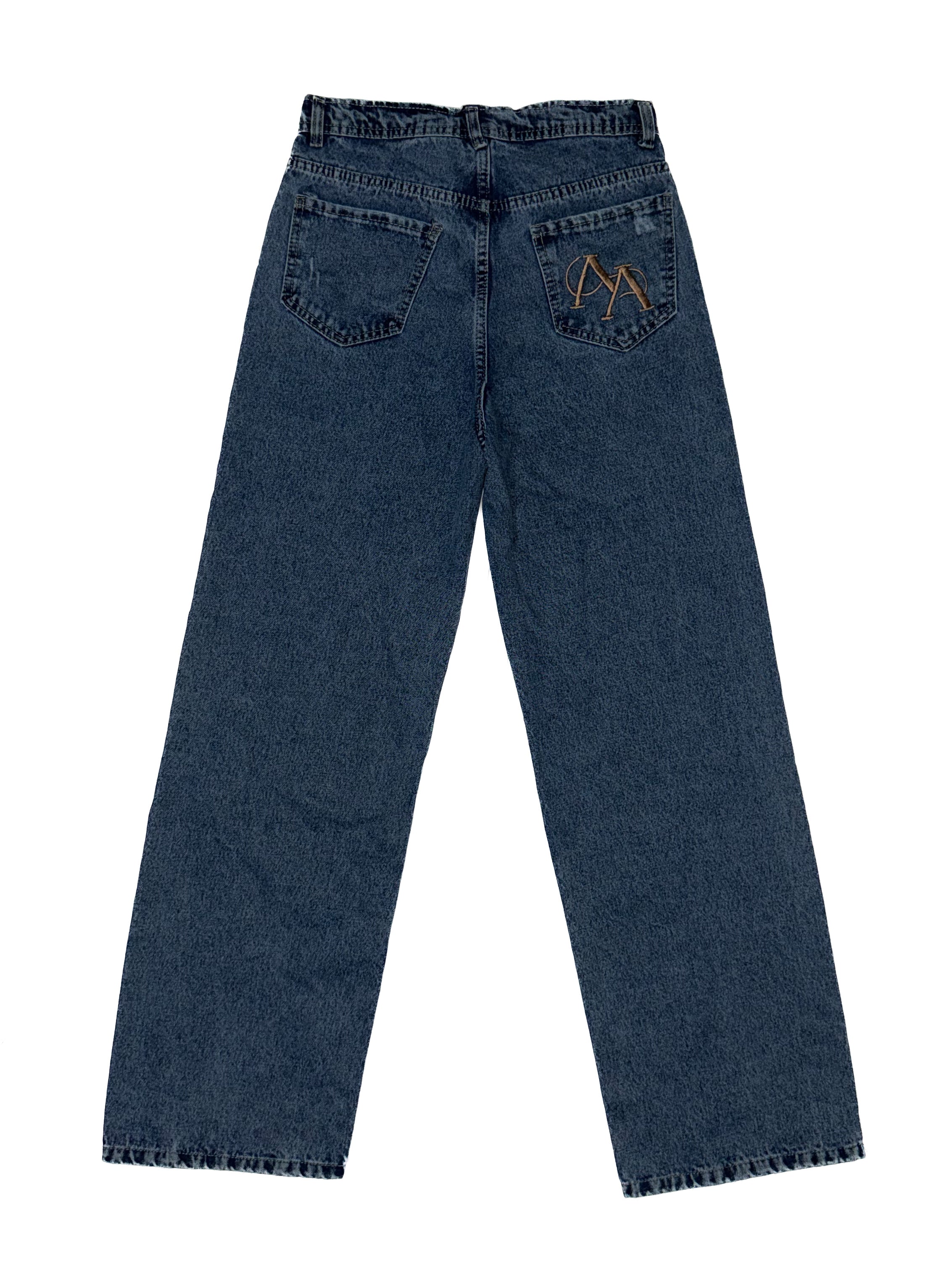 women fit jeans straight leg with embroidery Amare logo on the pocket
