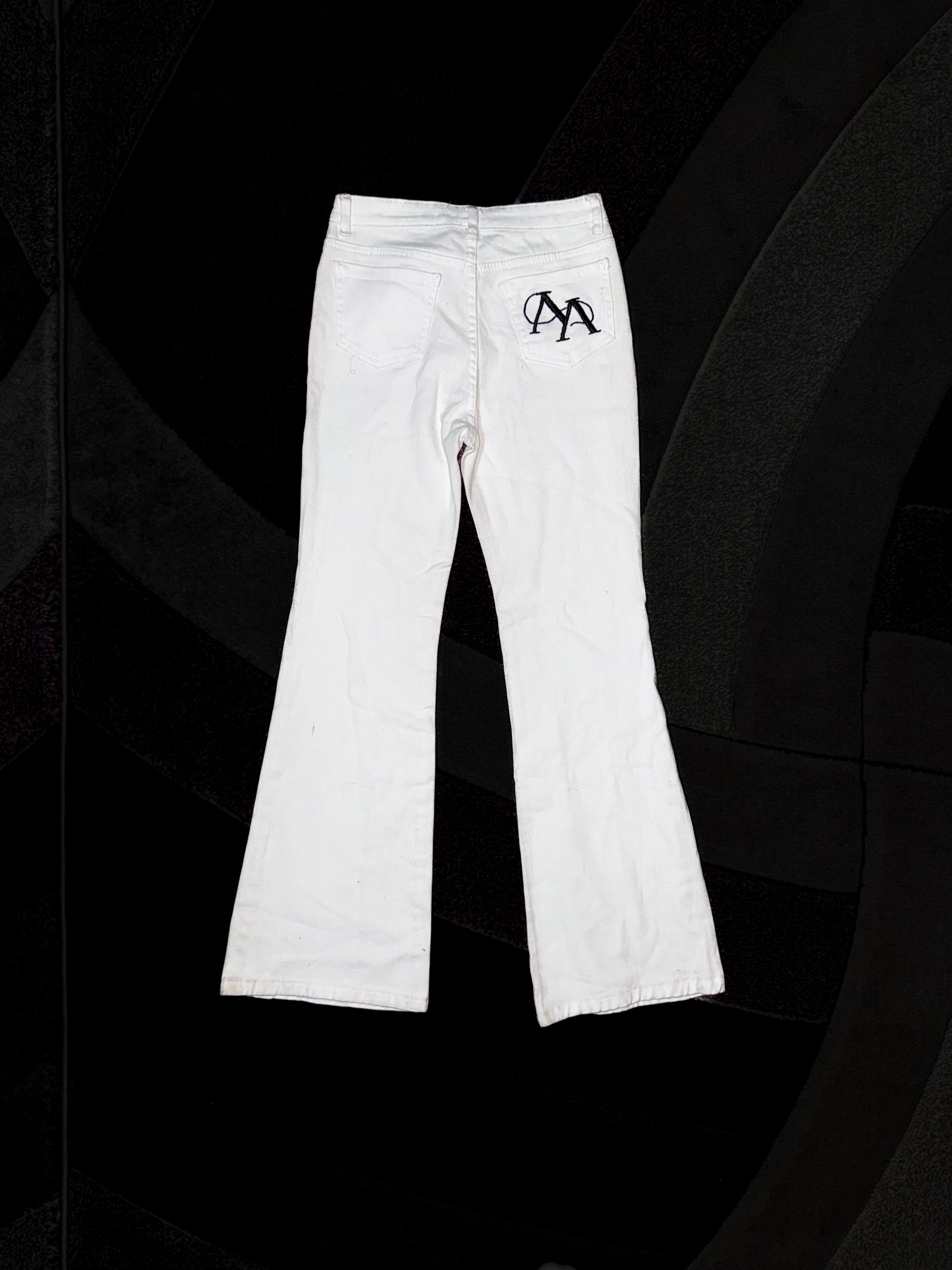 AMARÉ Signature Flared Jeans